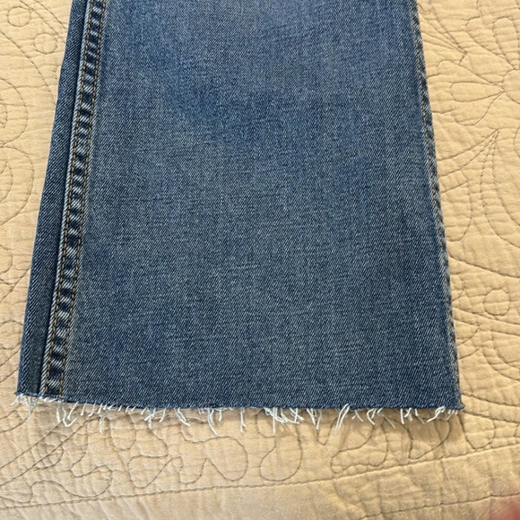 GRLFRND Joan Raw Hem Crop Flare Jean - Picture 5 of 10